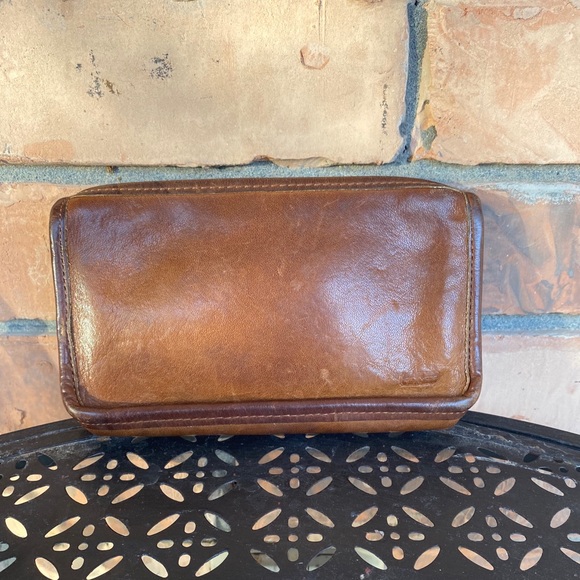 Coach Handbags - Coach Brown Leather Vintage Cosmetics Bag